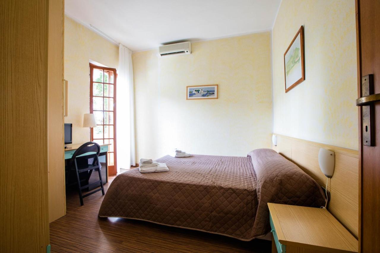 Hotel La Tavernetta Dei Ronchi 3*