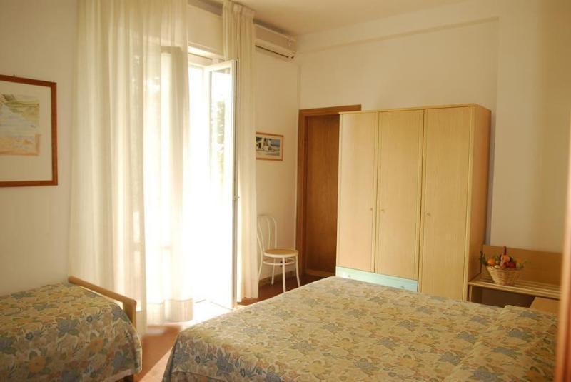 Hotel La Tavernetta Dei Ronchi 3*
